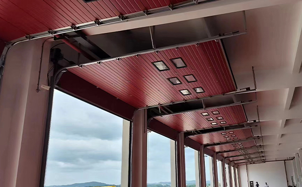 海东工业翻板门