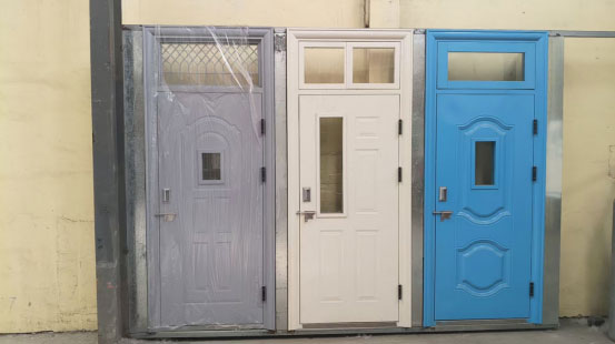 海东学校教室门