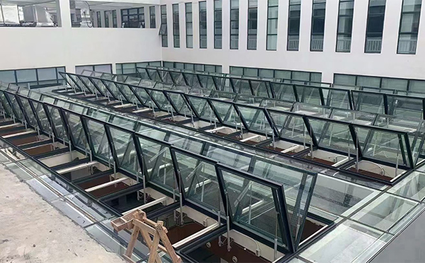 百安科技有限公司近期海东排烟窗项目案例分享 百安科技有限公司近期海东排烟窗项目案例分享